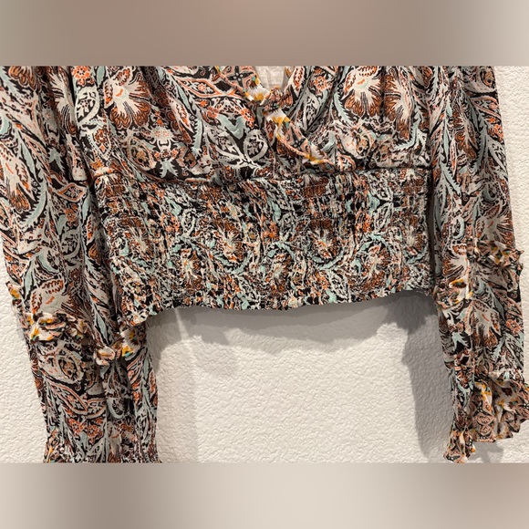 Anthropologie cropped long sleeve top - Picture 4 of 7